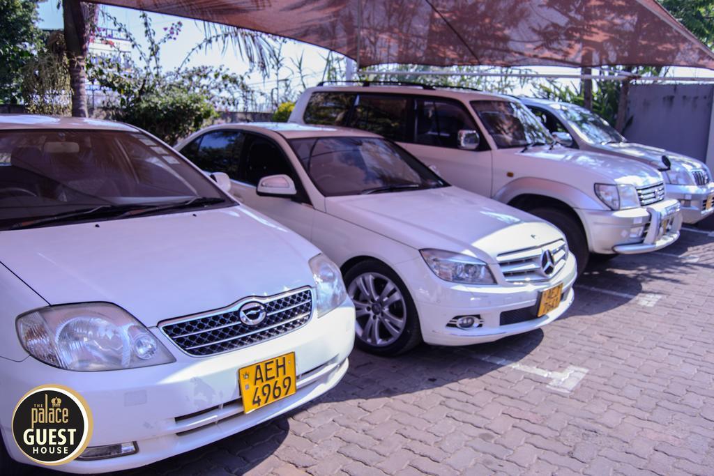 The Palace Guest House Harare Bagian luar foto
