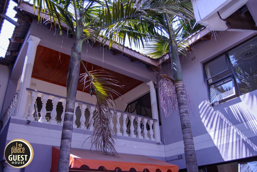 The Palace Guest House Harare Bagian luar foto